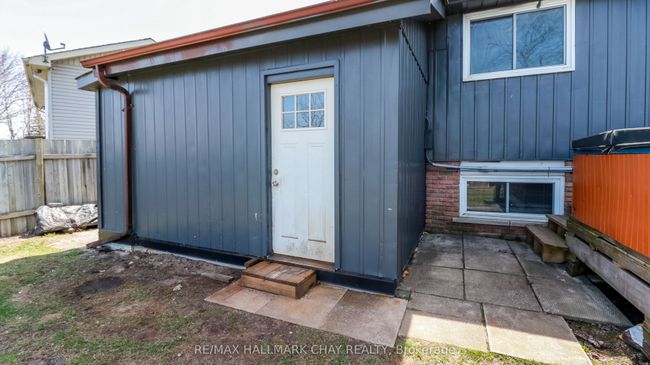51 Christie Cres, House other with 4 bedrooms, 2 bathrooms and 4 parking in Barrie ON | Image 39