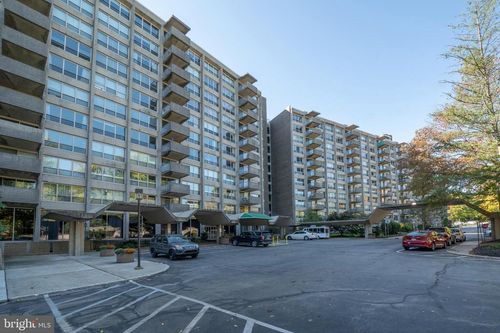 unit-ed715-1001 City Ave, WYNNEWOOD, PA, 19096-3956 | Card Image