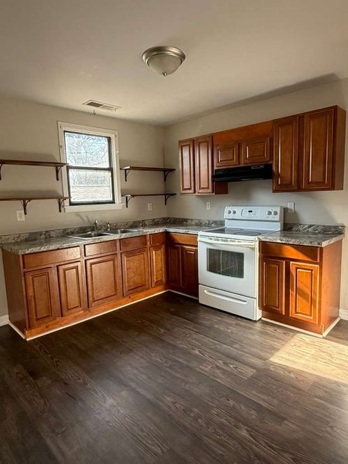 273 Brown Pl, Gallatin, TN, 37066-2998 | Card Image