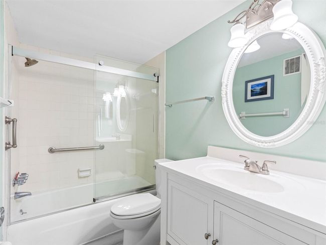 APT-108 - 3210 Gulf Blvd, Condo with 2 bedrooms, 2 bathrooms and null parking in Belleair Beach FL | Image 23