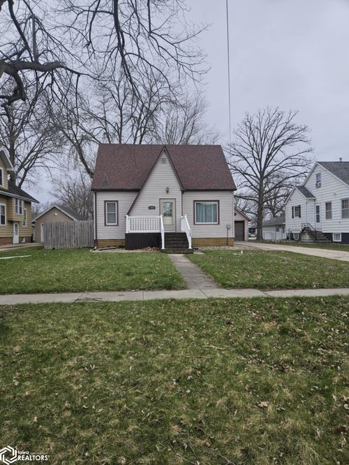 1608 Main St, Manson, IA, 50563-5162 | Card Image