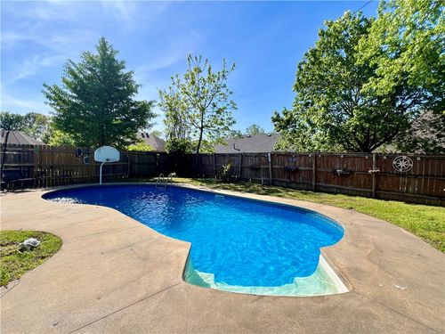 3381 Eaglecrest Cir, Springdale, AR, 72762-8075 | Card Image