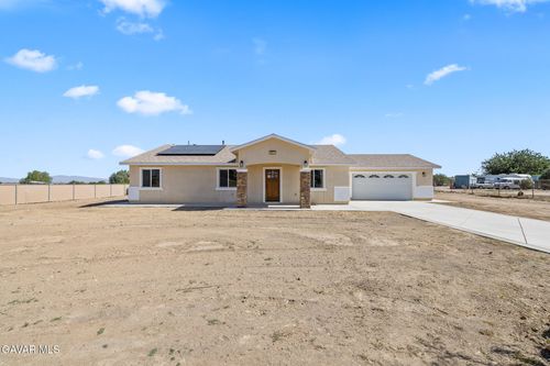 627 E Avenue S8, Littlerock, CA, 93543 | Card Image