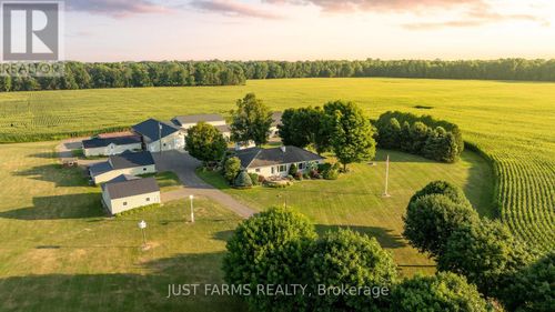 {{alt}} | Card Image