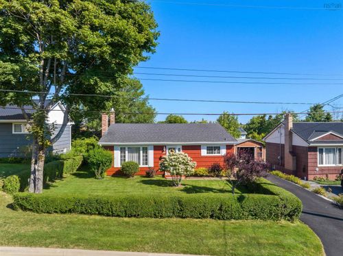 24 Estate Dr, Dartmouth, NS, B2V1C4 | Card Image