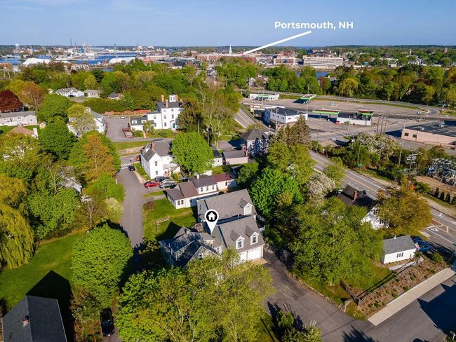 UNIT-1 - 8 Central Avenue, Condo with 4 bedrooms, 3 bathrooms and null parking in Portsmouth NH | Image 37