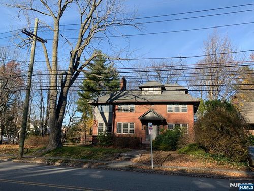 413 W Englewood Ave, Teaneck, NJ, 07666-2850 | Card Image