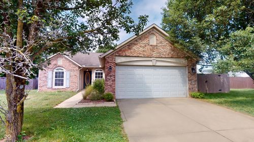 6640 Chipping Ct, Indianapolis, IN, 46268-6406 | Card Image