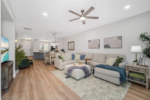 2-103-4843 Hampshire Ct, NAPLES, FL, 34112-7970 | Card Image