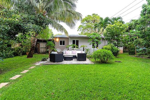 1401 Ne 17th Way, Fort Lauderdale, FL, 33304-1333 | Card Image