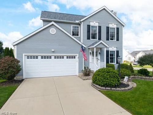 832 Queens Gate Way, Wadsworth, OH, 44281 | Card Image