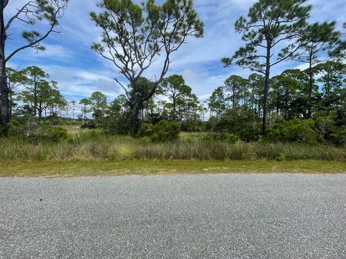 223 Hidden Harbor Ct, ALLIGATOR POINT, FL, 32346-6113 | Card Image