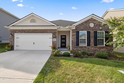 7844 Beeler Farms Ln, Knoxville, TN, 37918-6202 | Card Image