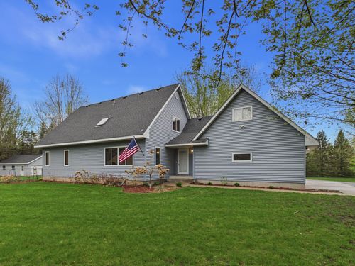 W10446 880th Ave, River Falls, WI, 54022-4622 | Card Image