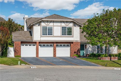 1312 Dubonnet Ct, Oak Park, CA, 91377-4707 | Card Image