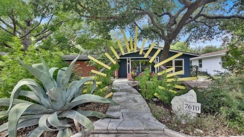 7610 Gault St, Austin, TX, 78757-1404 | Card Image