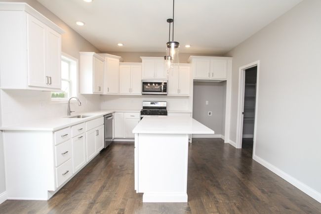 511 Bobwhite Way, House other with 5 bedrooms, 3 bathrooms and 3 parking in Normal IL | Image 12