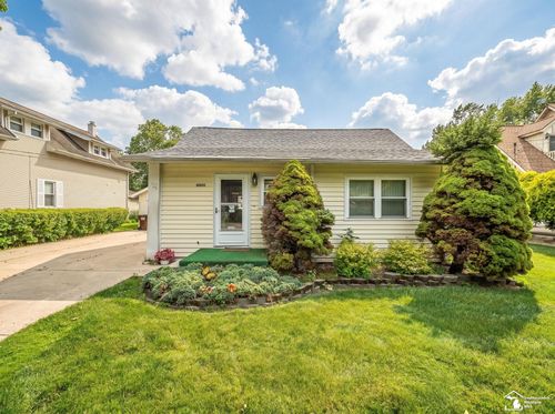 13857 Lake Dr, Monroe, MI, 48161-3832 | Card Image