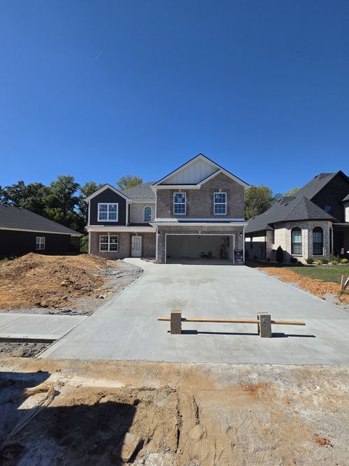 1326 English Oak Dr, Clarksville, TN, 37043-4123 | Card Image