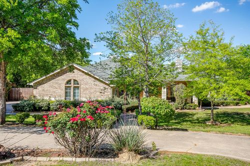 336 Plantation Dr E, Burleson, TX, 76028-1487 | Card Image