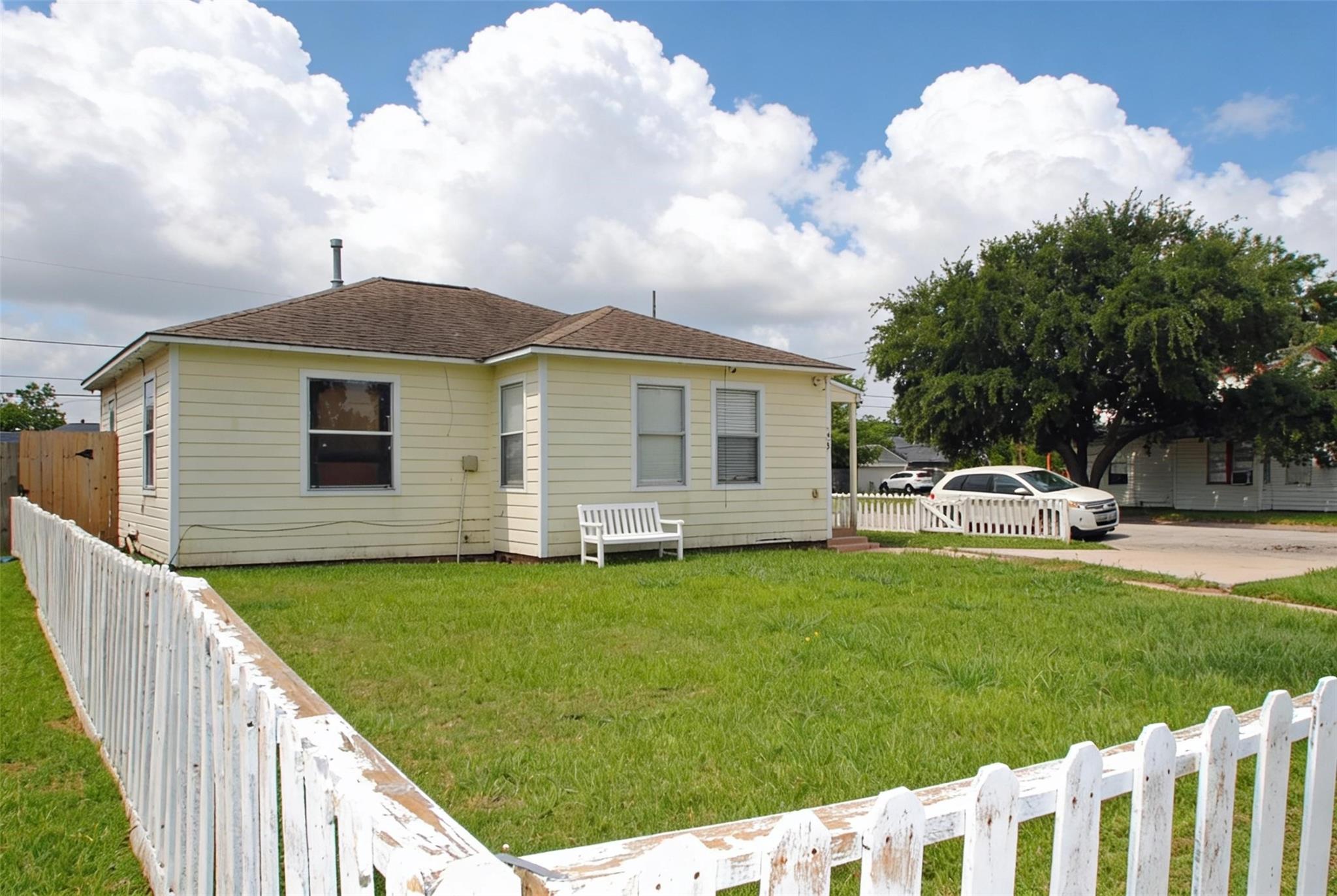 Residential in Freeport