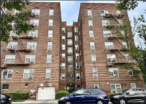 6j1-85-04 63rd Dr, Rego Park, NY, 11374-4848 | Card Image
