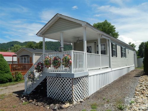 219 Pike Pt, Waynesville, NC, 28785-9003 | Card Image