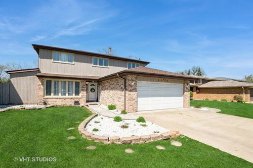 8036 Fawn Trl, Justice, IL, 60458-1351 | Card Image