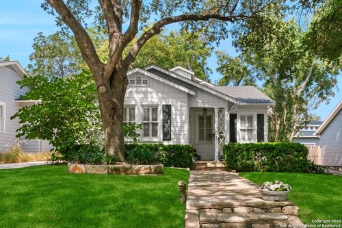 351 Rosemary Ave, Alamo Heights, TX, 78209-3844 | Card Image