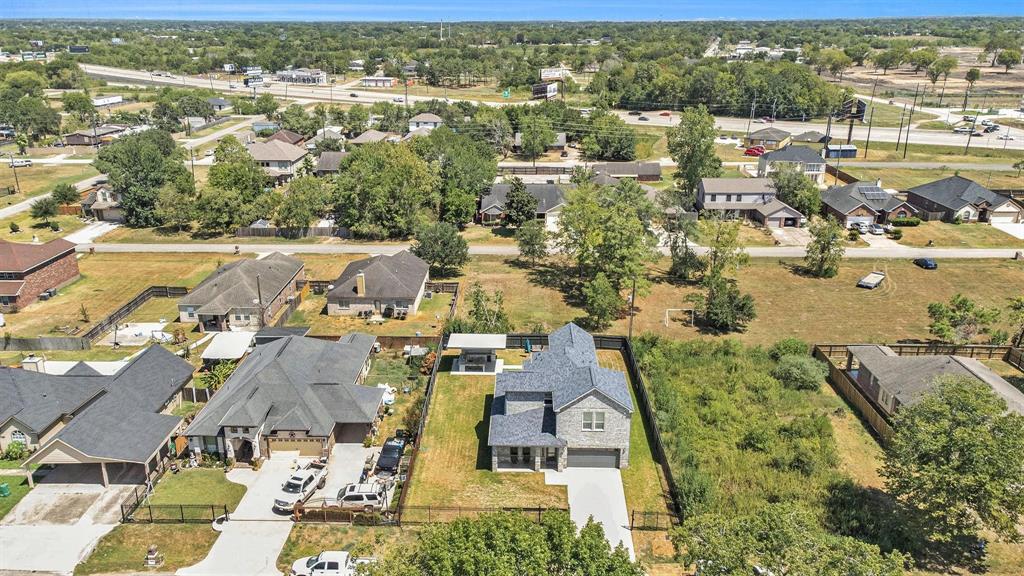 Pinedale Ave, Rosharon, TX 77583