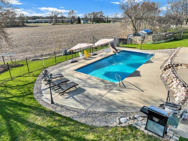 N1657 Carlin Rd, House other with 5 bedrooms, 3 bathrooms and null parking in Fort Atkinson WI | Image 9