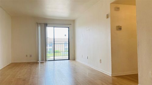 apt-28-2824 S Bartell Dr, Houston, TX, 77054-1446 | Card Image