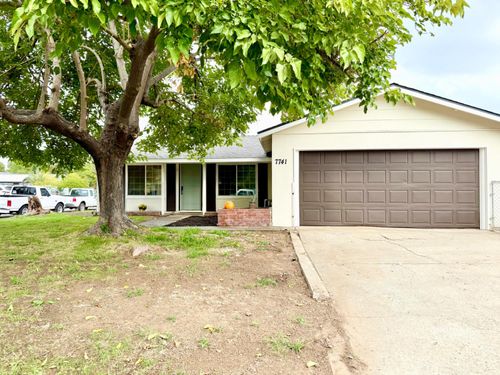 7741 Telfer Way, Sacramento, CA, 95823-4254 | Card Image