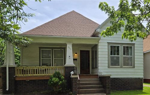 906 N Pine St, Pittsburg, KS, 66762-3836 | Card Image