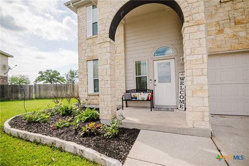 201 Boulder Ridge Dr, Cuero, TX, 77954-2021 | Card Image