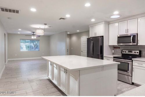 3113 N 28th St, Phoenix, AZ, 85016-7444 | Card Image