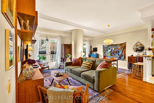 301-120 Lombard St, Toronto, ON, M5C3H5 | Card Image
