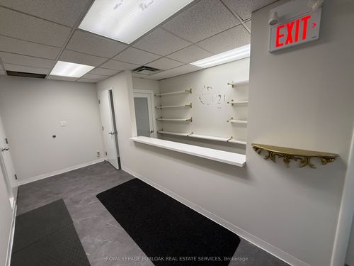 517 Upper Sherman Ave, Hamilton, ON, L8V3L7 | Card Image