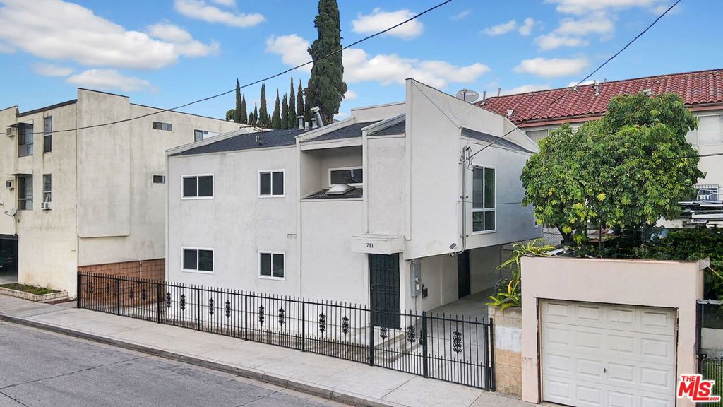 Residential in Los Angeles