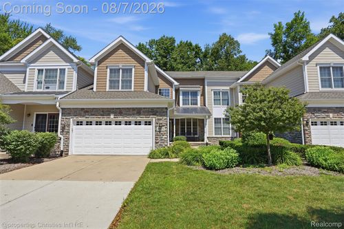 49674 Timber Trl, Novi, MI, 48374-2162 | Card Image