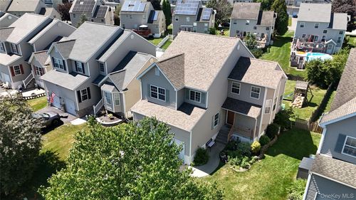 16 Mclaughlin Way, Washingtonville, NY, 10992-1152 | Card Image