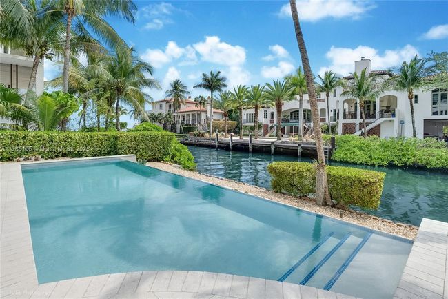 3835 Carole Ct, House other with 6 bedrooms, 8 bathrooms and null parking in Coconut Grove FL | Image 4