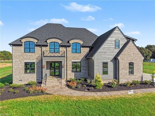 2818 Lockland Dr, Oak Ridge, NC, 27310-9647 | Card Image