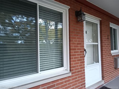 apt-406-2915 W 13 Mile Rd, Royal Oak, MI, 48073-2946 | Card Image