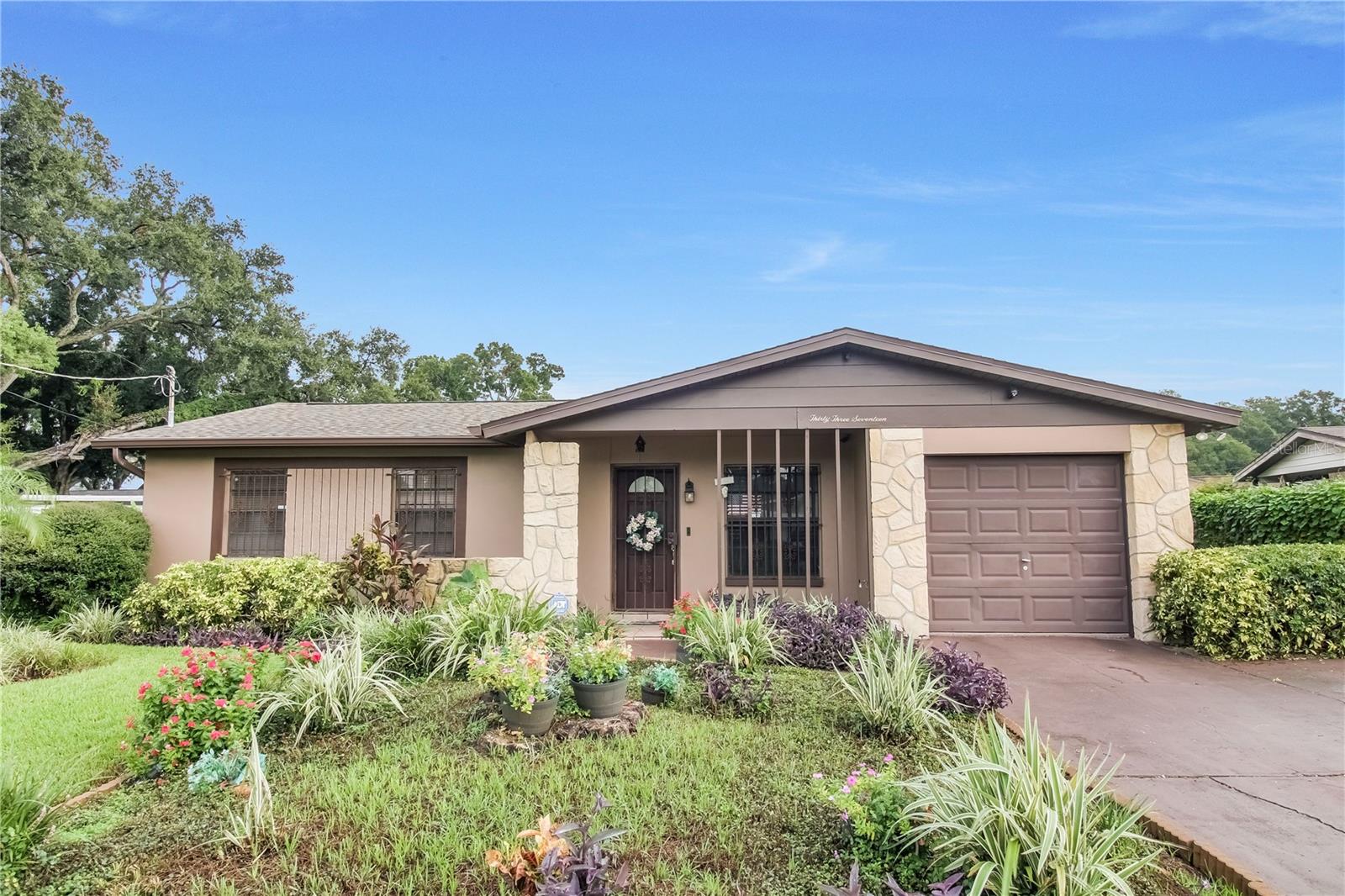 Burke St, Tampa, FL 33614