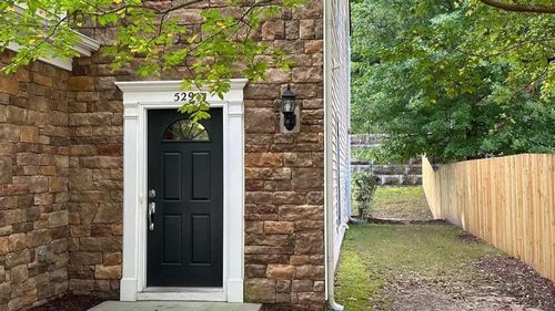 529 Perrault Dr, Morrisville, NC, 27560-8634 | Card Image