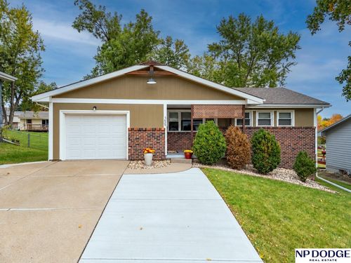 5629 N 93rd Ave, Omaha, NE, 68134-1712 | Card Image
