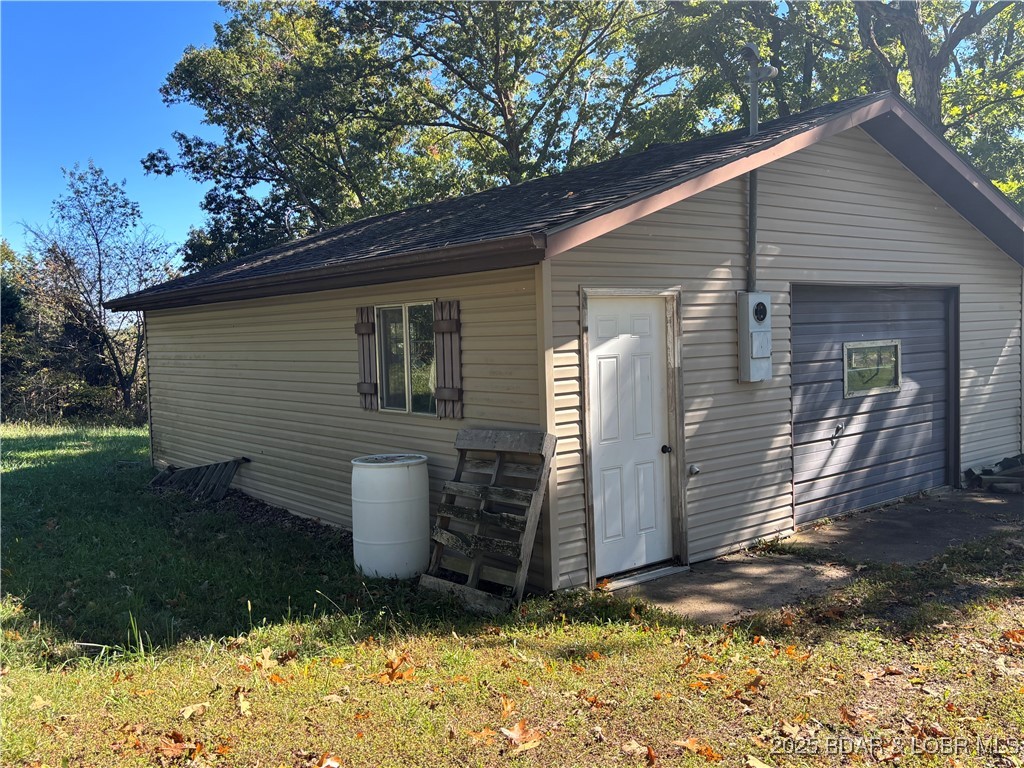 Land in Laurie 5