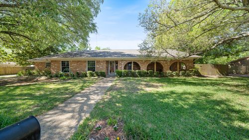 111 Granada Sq, Canton, TX, 75103-2716 | Card Image