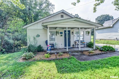 1125 N 3rd St, Riverton, IL, 62561-9518 | Card Image